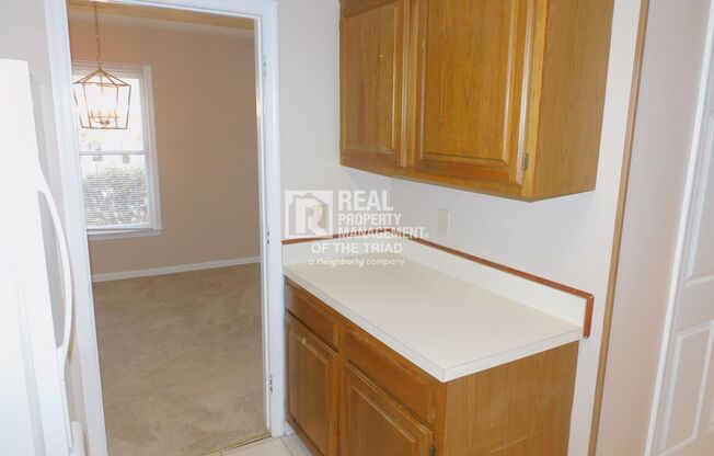 3 beds, 2 baths, $1,695