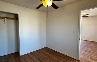 1 bed, 1 bath, $1,250, Unit # #B