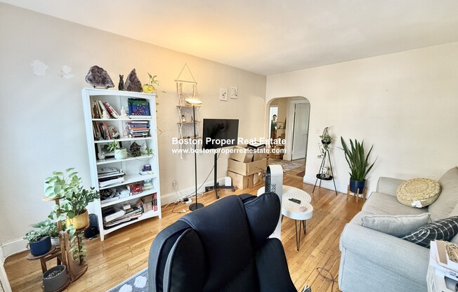 90 Kilsyth Rd Apt 25