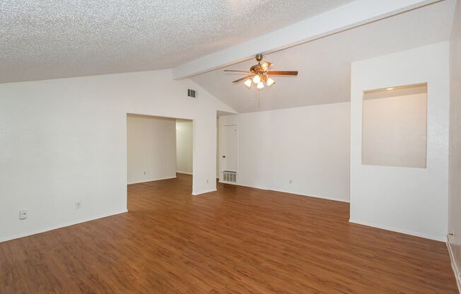 South Austin Single Story Home - Move In Ready!