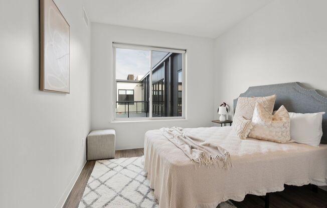 2 beds, 2 baths, 984 sqft, $1,673, Unit #327