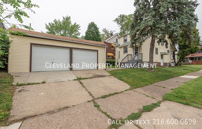 4696 E 85 ST