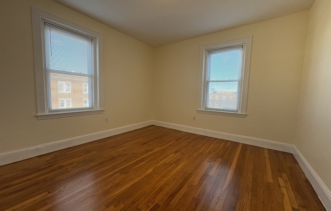 4 beds, 2 baths, 1,200 sqft, $6,000, Unit 301