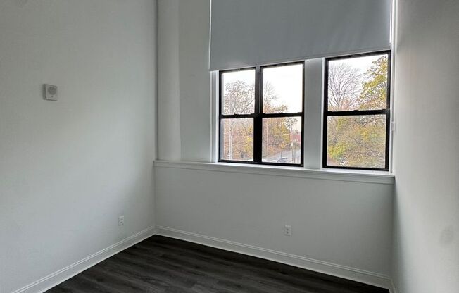 2 beds, 1 bath, 900 sqft, $1,695, Unit Unit 318