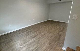 5220 WEBER RD