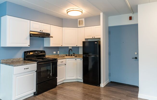 1 bed, 1 bath, 525 sqft, $795, Unit Unit 611