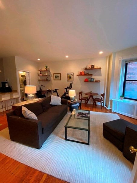 174 Newbury St Apt 2M