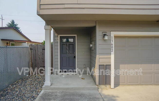 13602 NE 75 CIR