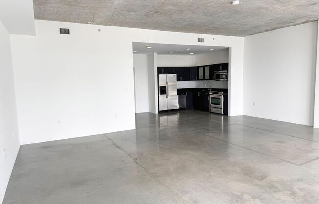 Studio, 1 bath, 962 sqft, $3,150, Unit Unit 705