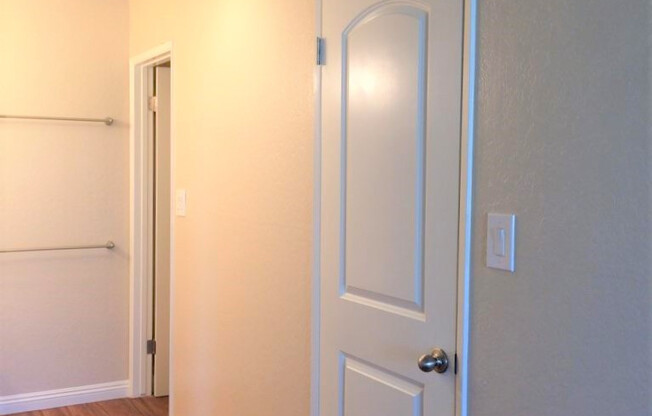 1 bed, 1 bath, 720 sqft, $2,300, Unit 79