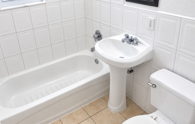 Discover Comfort and Convenience in Our 1-Bedroom Apartment
