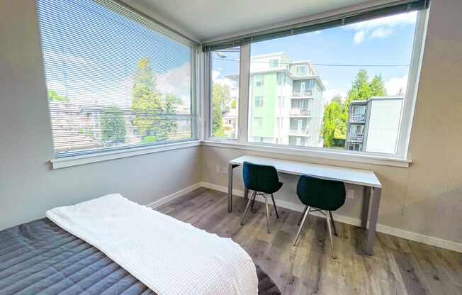 Studio, 1 bath, 320 sqft, $1,295, Unit 403