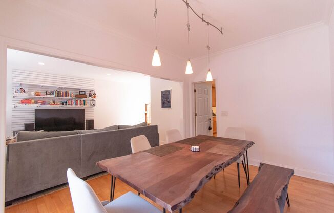 Amazing Downtown Campbell Location * Hardwood Floors * Spacious and Bright