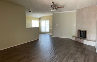 3 beds, 2 baths, $1,650