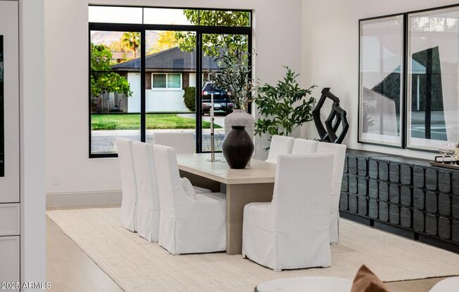 3301 E. Elm St Phoenix, AZ 85018