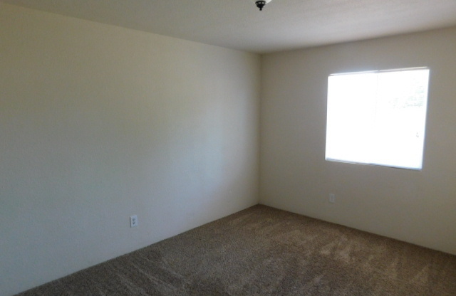 2 beds, 1 bath, $1,347