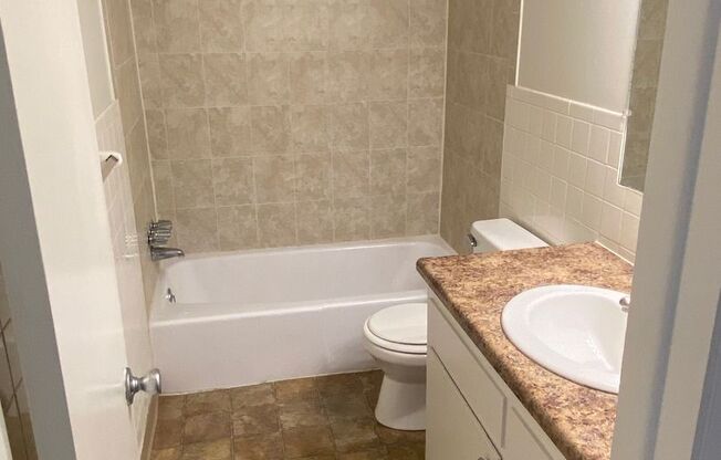 1 bed, 1 bath, 580 sqft, $860, Unit 3009