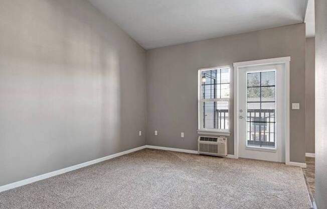 Spacious Living Room | Tualatin Oregon Apartments | River Ridge