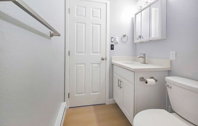2 beds, 1 bath, $1,800, Unit A1