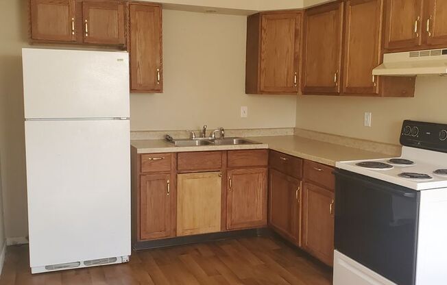 628 W 63rd