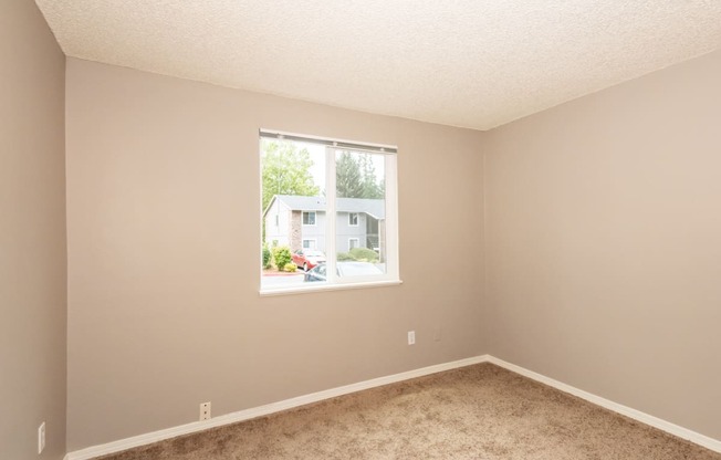 Cornell Woods vacant 2x1 second bedroom, Portland, OR, 97229