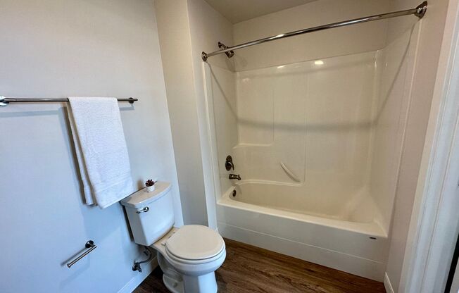 2 beds, 2 baths, 826 sqft, $3,600, Unit Unit 707
