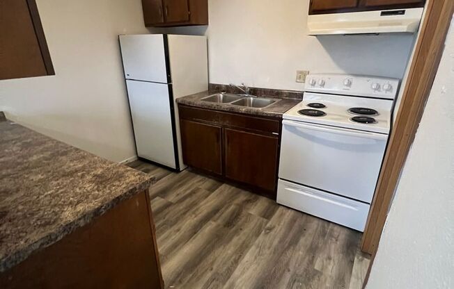 1 bed, 1 bath, 550 sqft, $700, Unit Unit 5