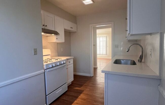 1 bed, 1 bath, 750 sqft, $1,900