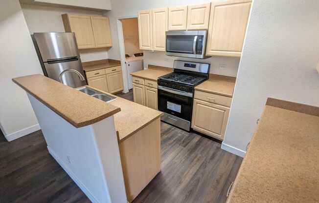2 beds, 2 baths, $1,375, Unit # 1044