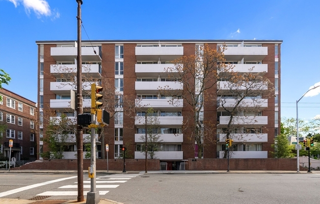 1 bed, 1 bath, 498 sqft, $3,300, Unit 302