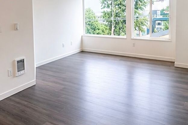 1 bed, 1 bath, 700 sqft, $1,915, Unit 304