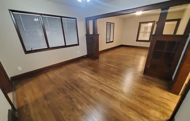 2 Bedroom, 1 Bathroom home with large garage