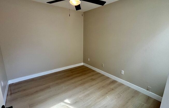 Remodeled 3 bed 2 bath townhome in Friars Village
