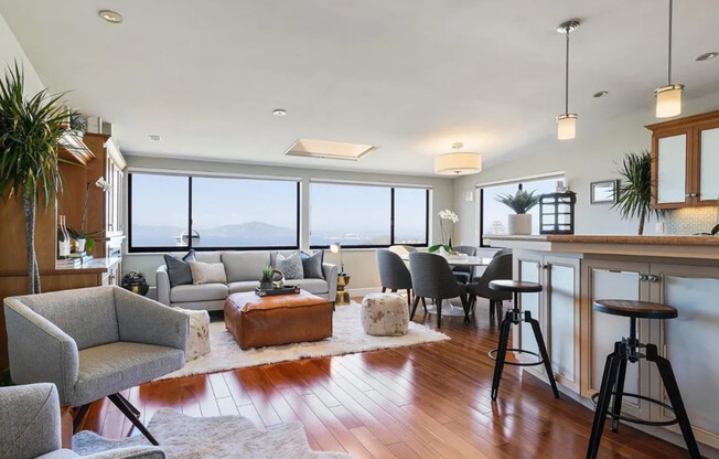 2295 Vallejo St #303