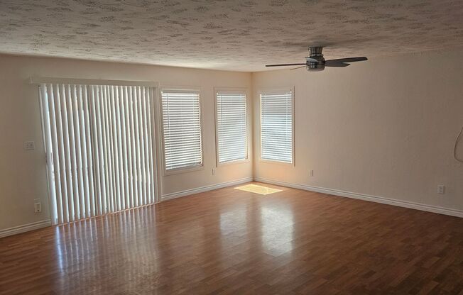 $3,300 - 2 Bed / 1 Bath Home in Fletcher Hills