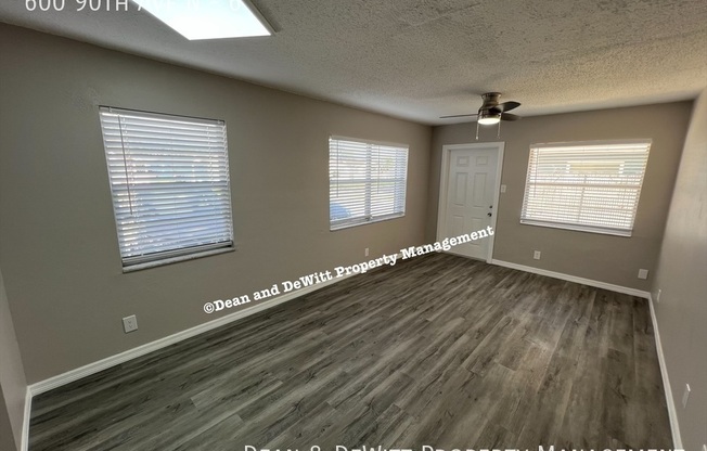 600 90 AVE N