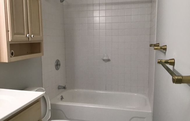 1465 E Putnam Ave Apt 625