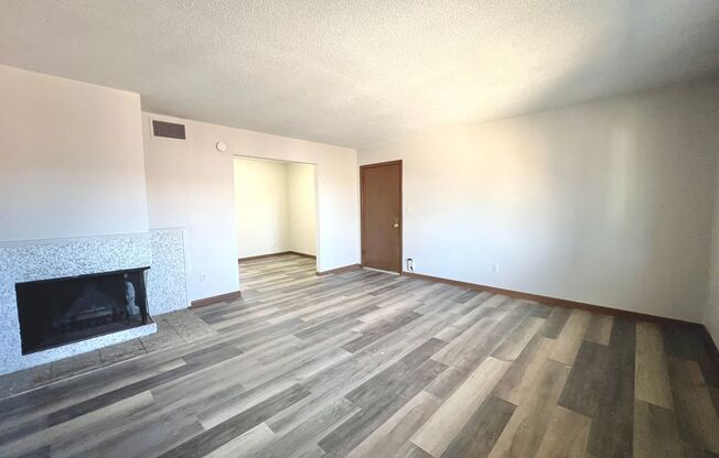 2 beds, 2 baths, 958 sqft, $950, Unit A423-305