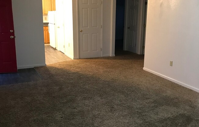 2 beds, 1 bath, 900 sqft, $1,350, Unit 1950-04