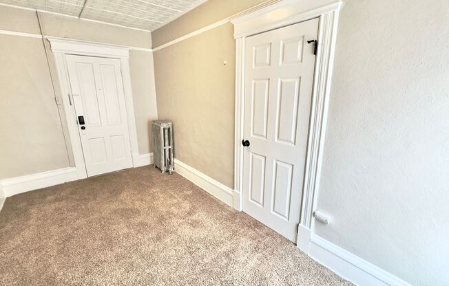 715 N NEVADA AVE