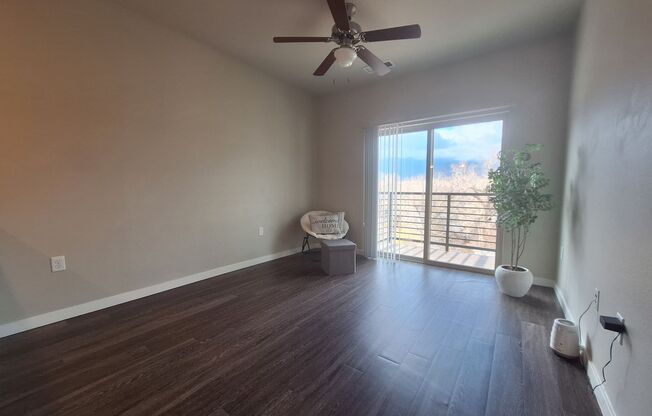 1 bed, 1 bath, 637 sqft, $1,490, Unit Unit 402
