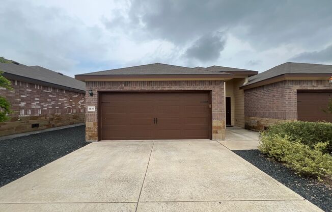 Luxury 3/2Duplex in Seguin, TX
