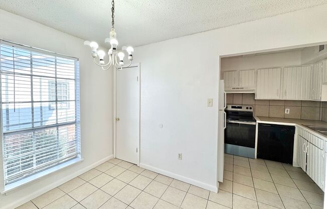 2 beds, 1.5 baths, $1,050, Unit # 2