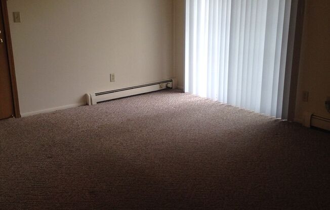 2 beds, 1 bath, 800 sqft, $1,019, Unit 8034 - 202