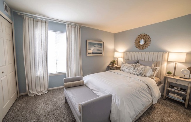 Bedroom with Carpeting at Bay Pointe Apartments, Indiana