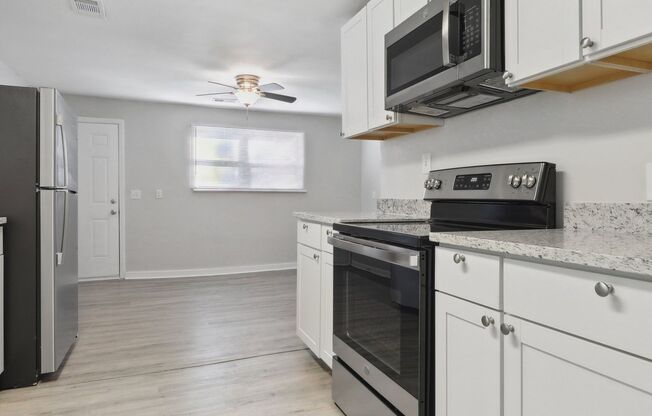 Large 3BR/2BA Near Downtown House For Rent