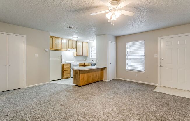 200 N TARRANT 3
