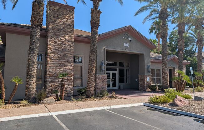 1 bed, 1 bath, $1,350, Unit bldg 22