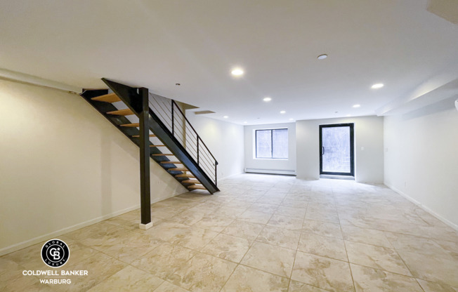 38 W 83 ST