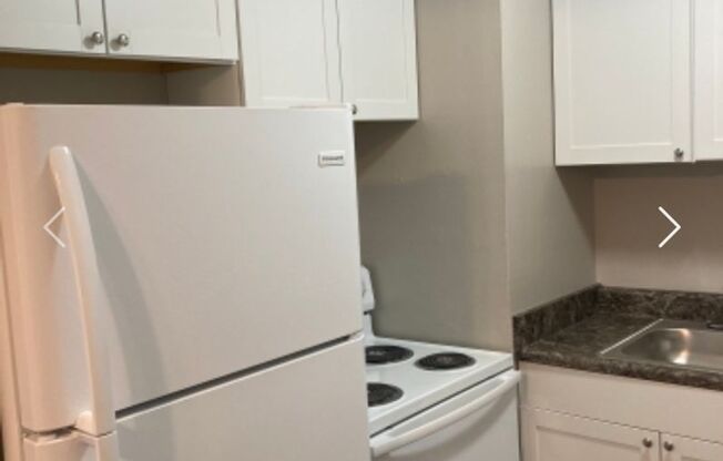 1 bed, 1 bath, $995, Unit 302